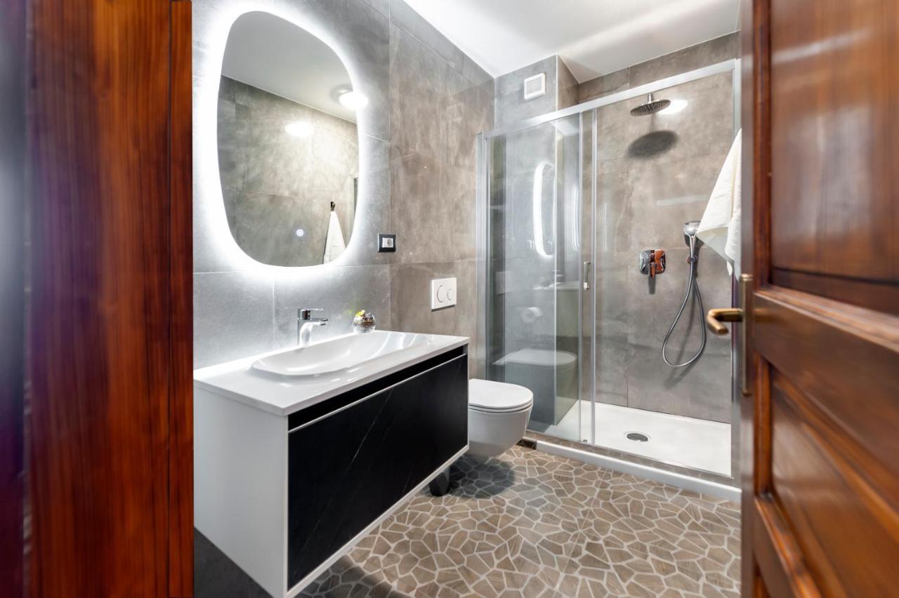 Guesthouse Santin Ровінь Екстер'єр фото