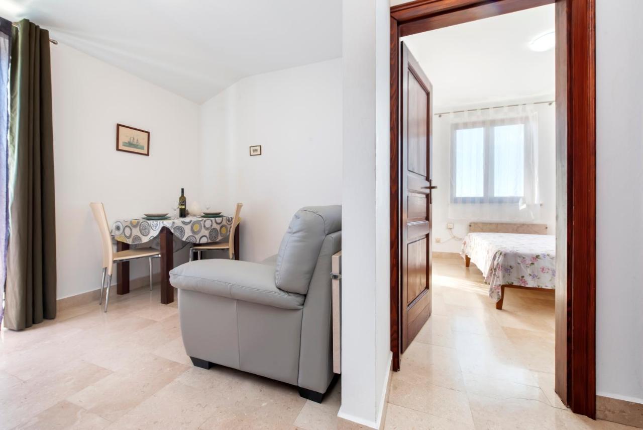 Guesthouse Santin Ровінь Екстер'єр фото