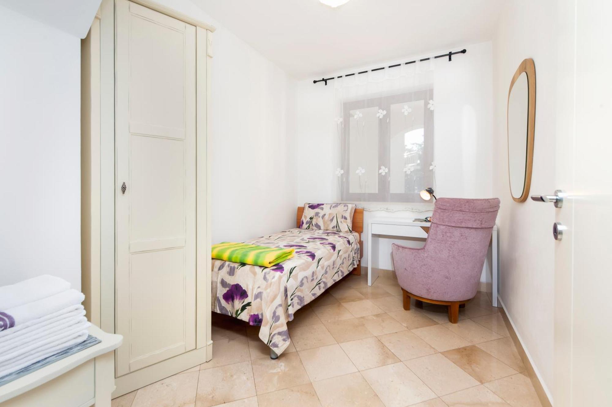 Guesthouse Santin Ровінь Екстер'єр фото