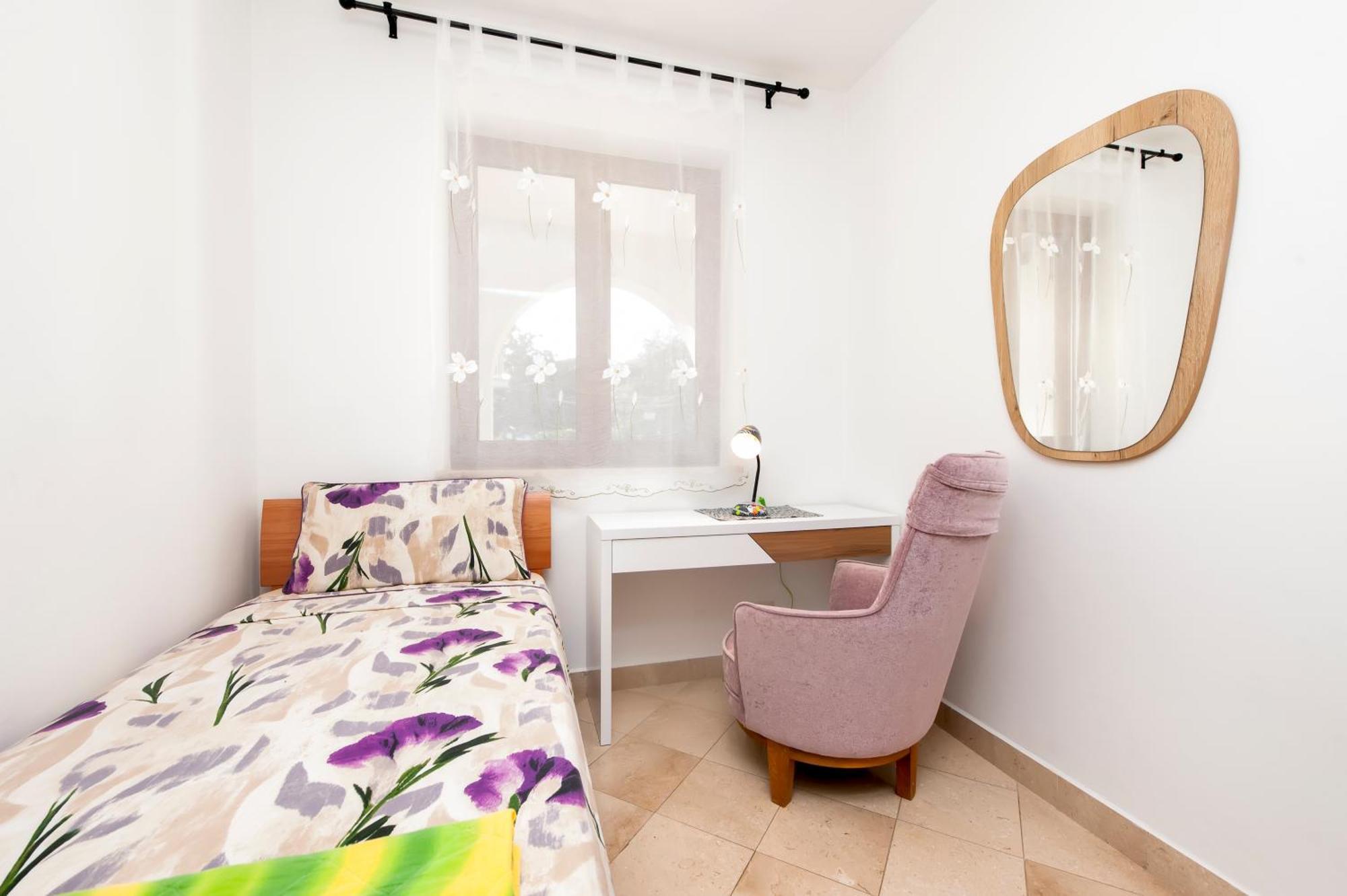 Guesthouse Santin Ровінь Екстер'єр фото