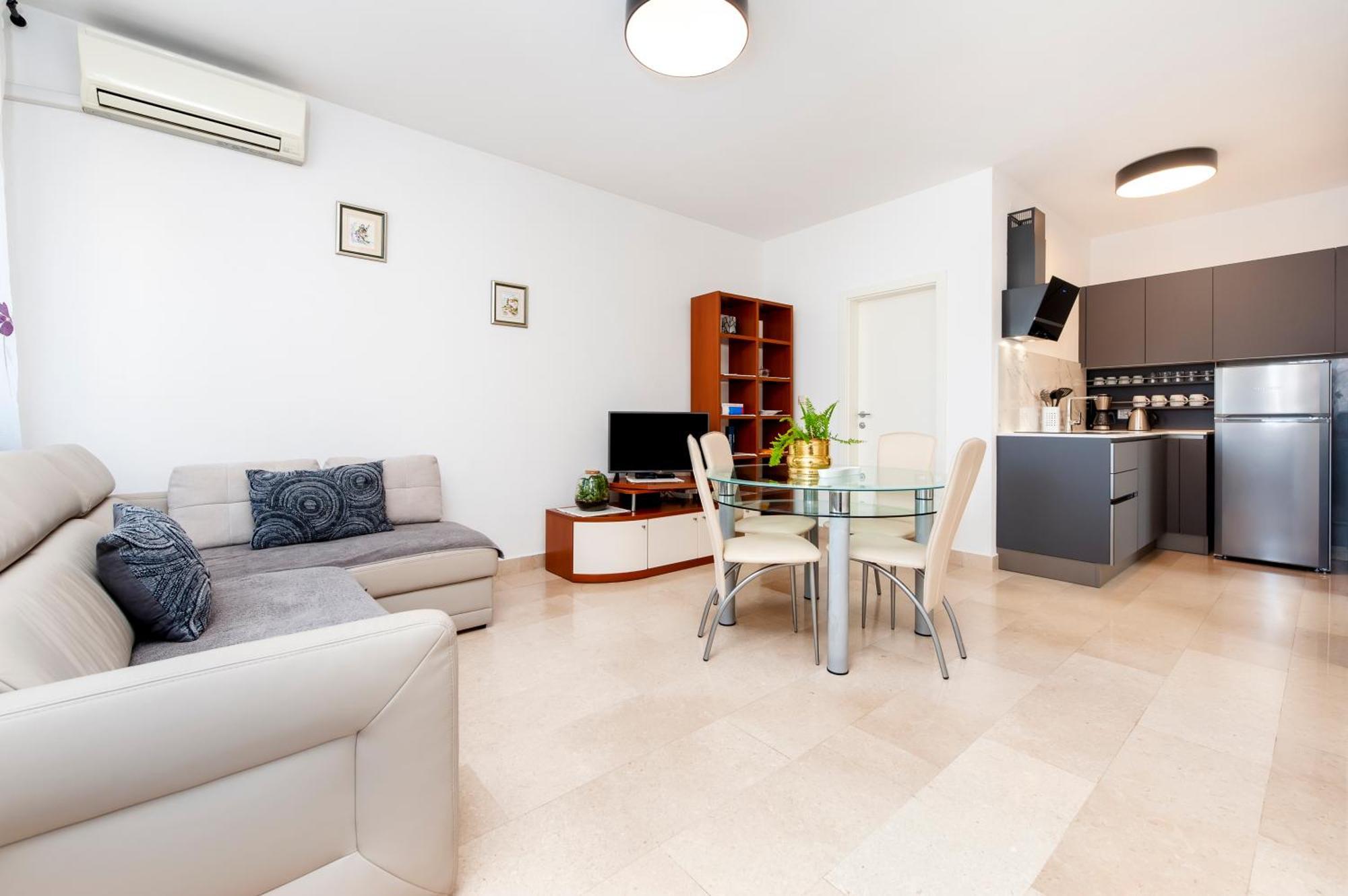 Guesthouse Santin Ровінь Екстер'єр фото