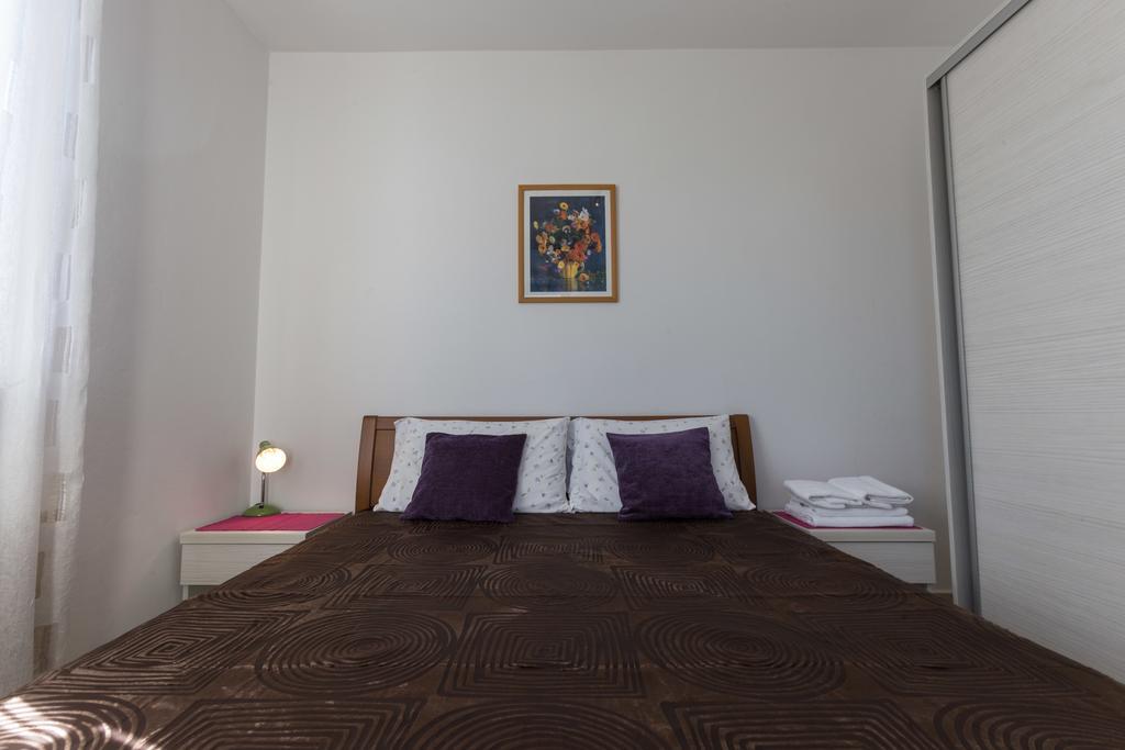 Guesthouse Santin Ровінь Екстер'єр фото